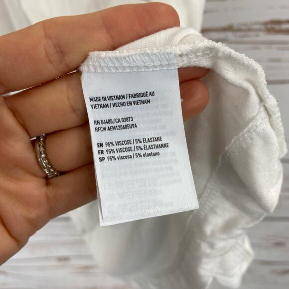 American Eagle M White Relaxed Fit Lightweight Crew Basic Tank Top - Picture 7 of 7